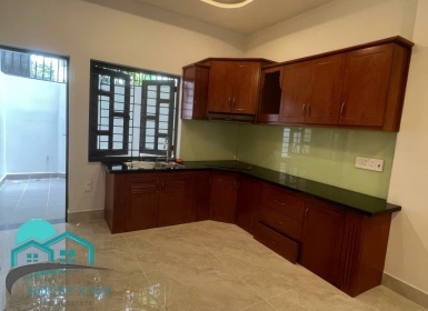 Bán  nhà  1 trệt  1 lau