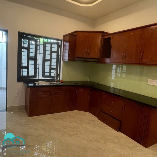 Bán  nhà  1 trệt  1 lau