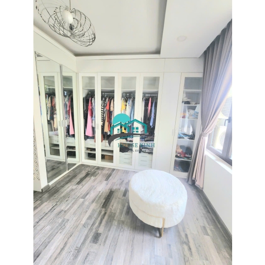 Cho thuê căn biệt  thự liền  kề 