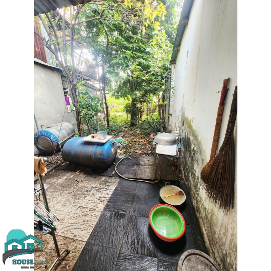 Bán  nhà  trên  đường  nguyễn  thị  định 