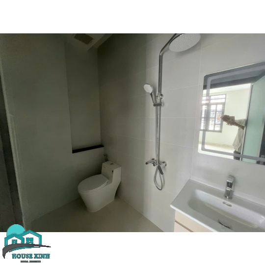 Bán  nhà  1 trệt  1 lau