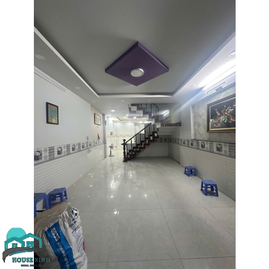 Bán  nhà  1 lau full  nội thất 