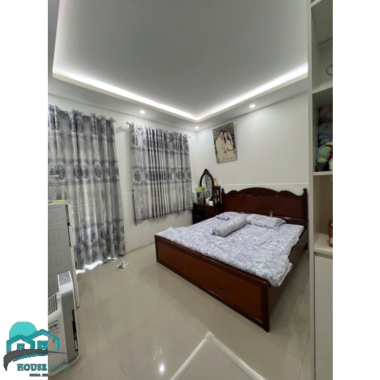 Bán nhà  quận 2 TPC