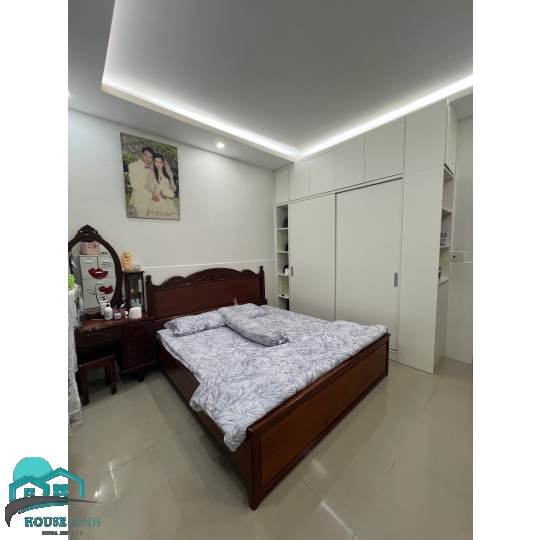 Bán nhà  quận 2 TPC